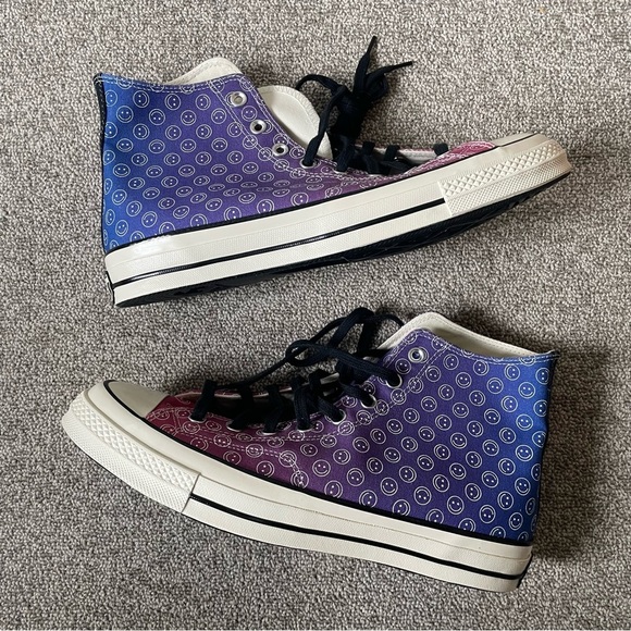 NWT Converse All Star Chuck Taylor Smiley Happy Faces Purple Pink Ombré Sneakers - Picture 2 of 6